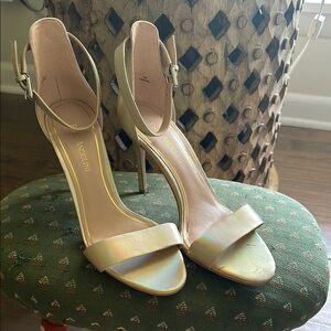 Enzo Angiolini Gold Stiletto Heels w strap 8